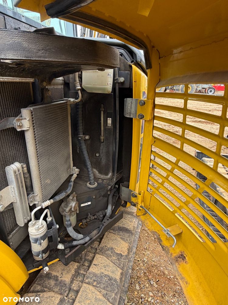 Komatsu PC55MR-5 - 14
