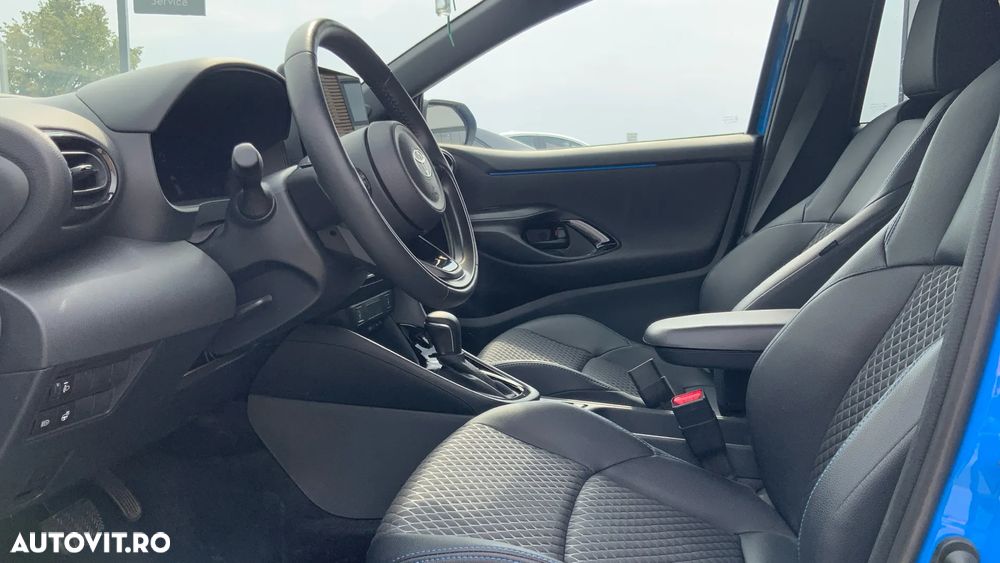 Toyota Yaris 1.5 130 CP HEV Premiere Edition - 12