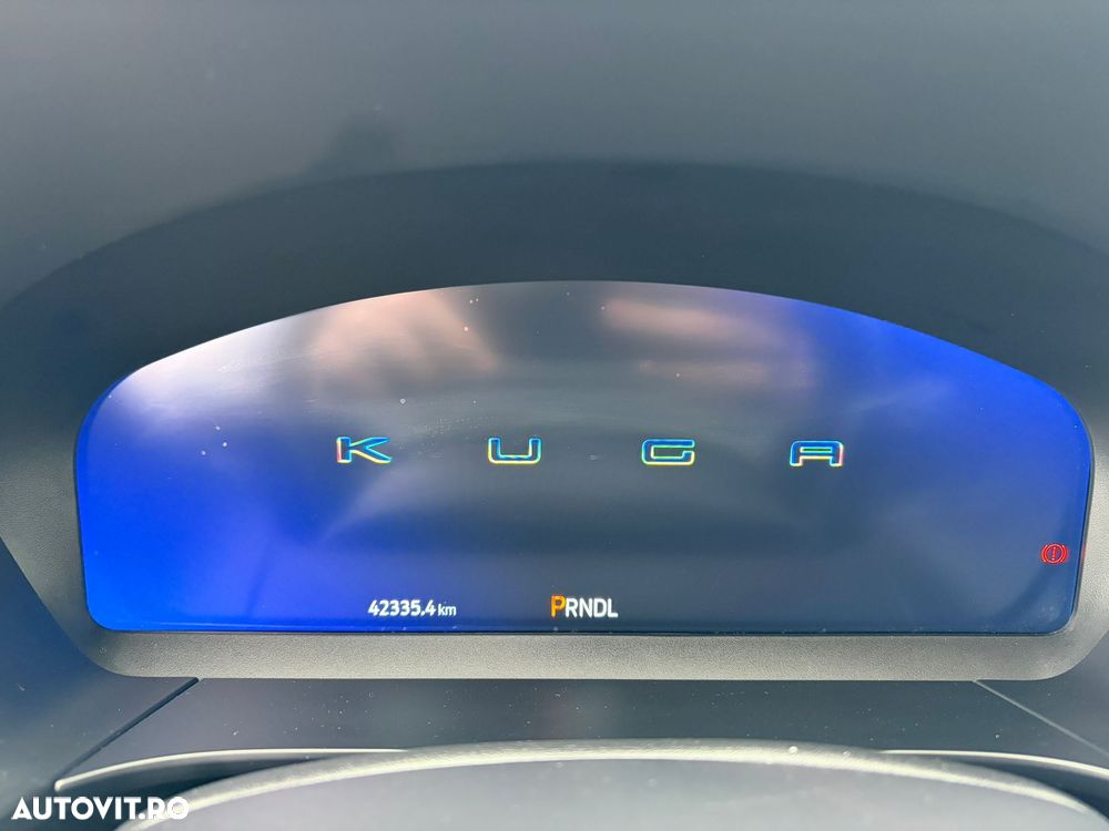Ford Kuga - 10