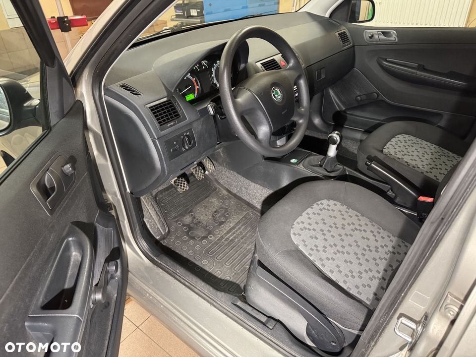 Skoda Fabia 1.4 16V Classic - 6