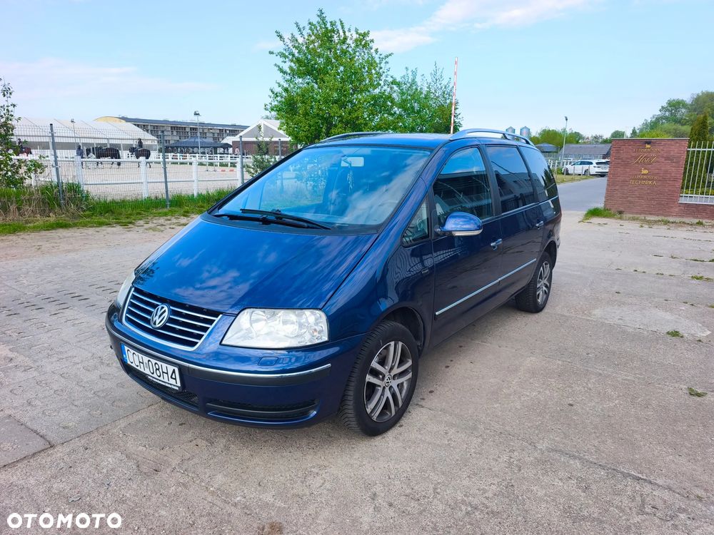 Volkswagen Sharan 1.8T Highline - 1