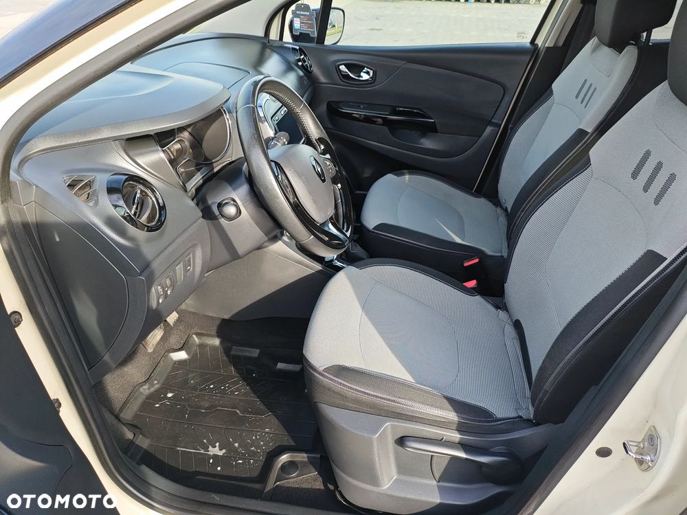 Renault Captur 1.2 TCe Intens EDC - 24