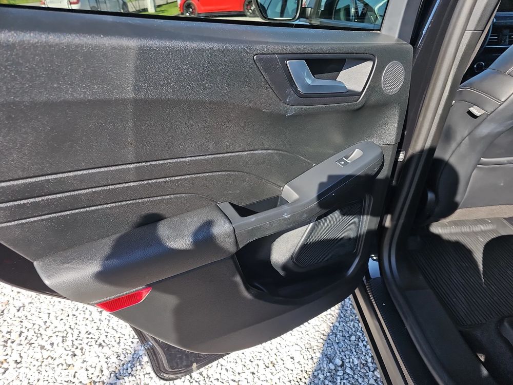 Ford Kuga 2.5 FHEV FWD Titanium X - 26