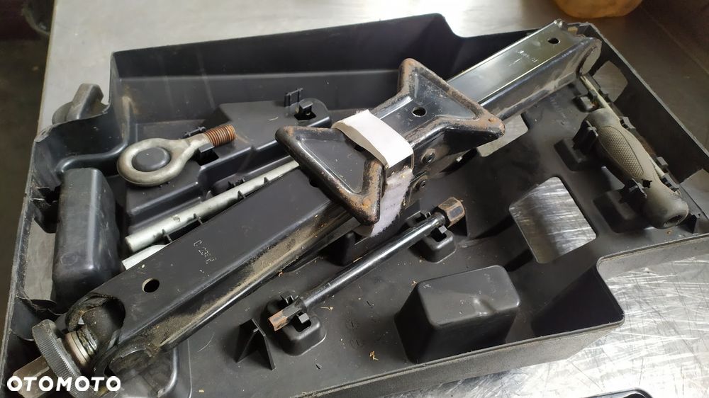 podnosnik zestaw kluczy Ducato Boxer - 3