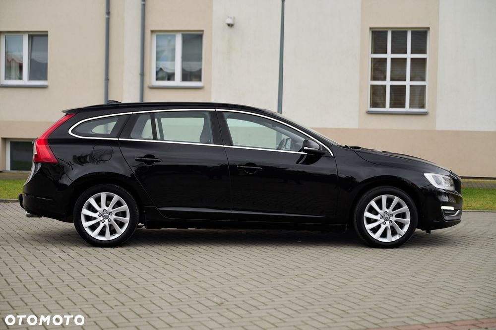 Volvo V60 T5 Geartronic Momentum - 12