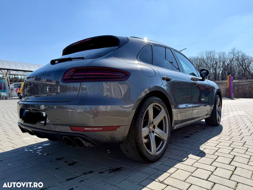 Porsche Macan - 4