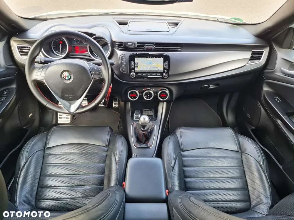 Alfa Romeo Giulietta 2.0 JTDM 16V Turismo - 7