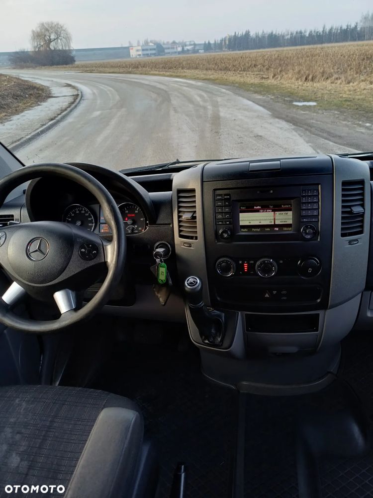 Mercedes-Benz SPRINTER - 13