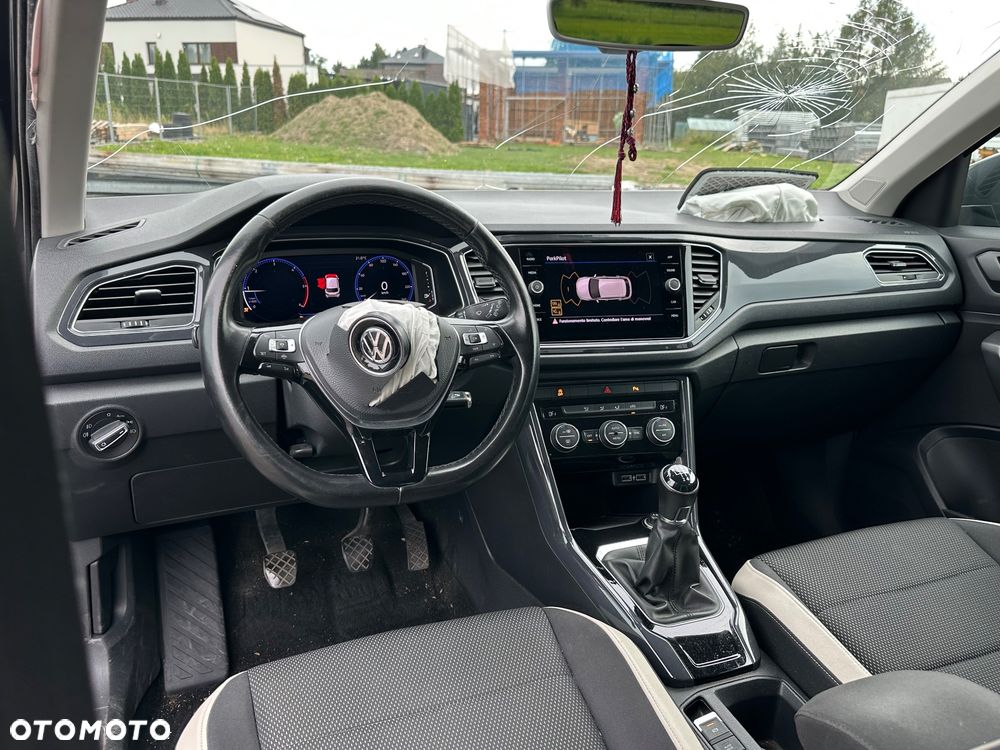 Volkswagen T-Roc - 20