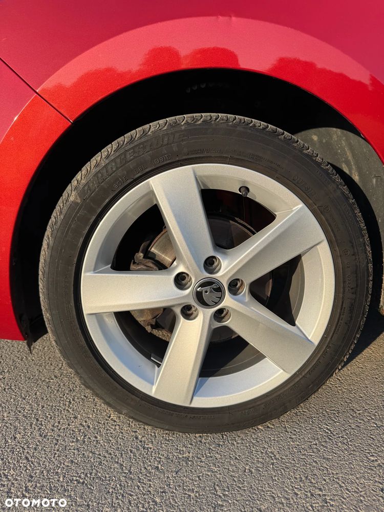 Skoda RAPID 1.2 TSI Ambition - 25