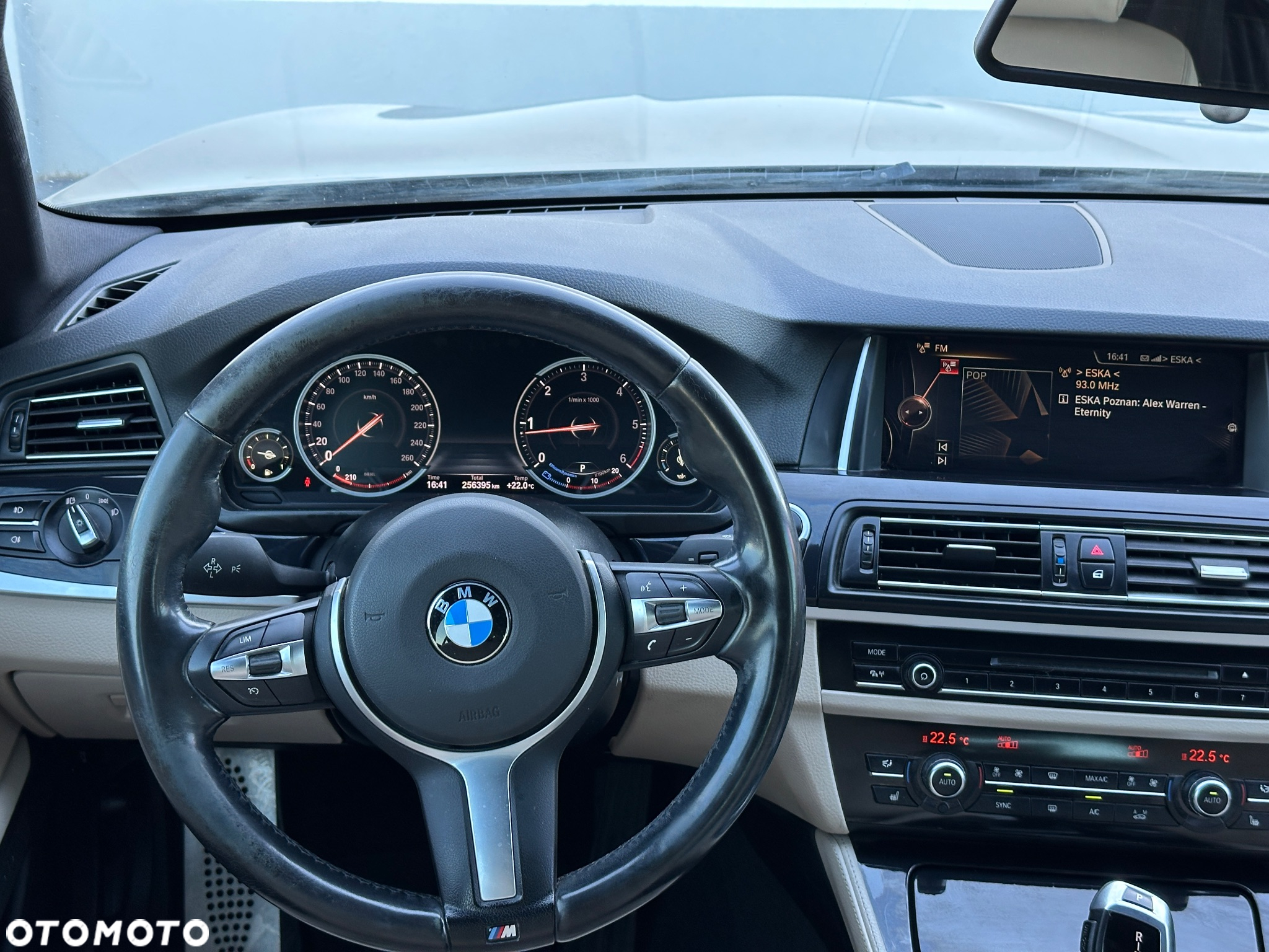 BMW Seria 5 520d Touring M Sport Edition - 13