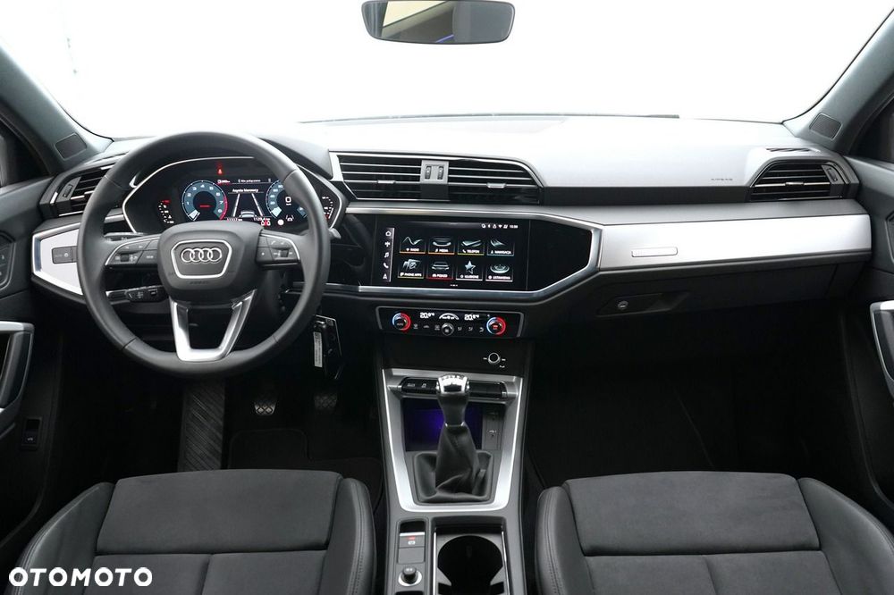 Audi Q3 Sportback - 26