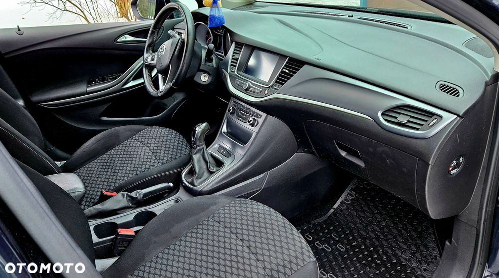 Opel Astra 1.6 CDTI Enjoy - 9