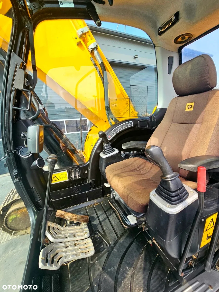 JCB JS360NLC - 9