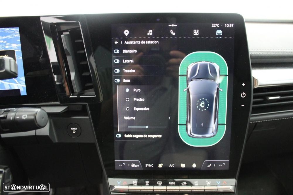 Renault Mégane E-Tech EV60 Iconic Autonomia Conforto - 31