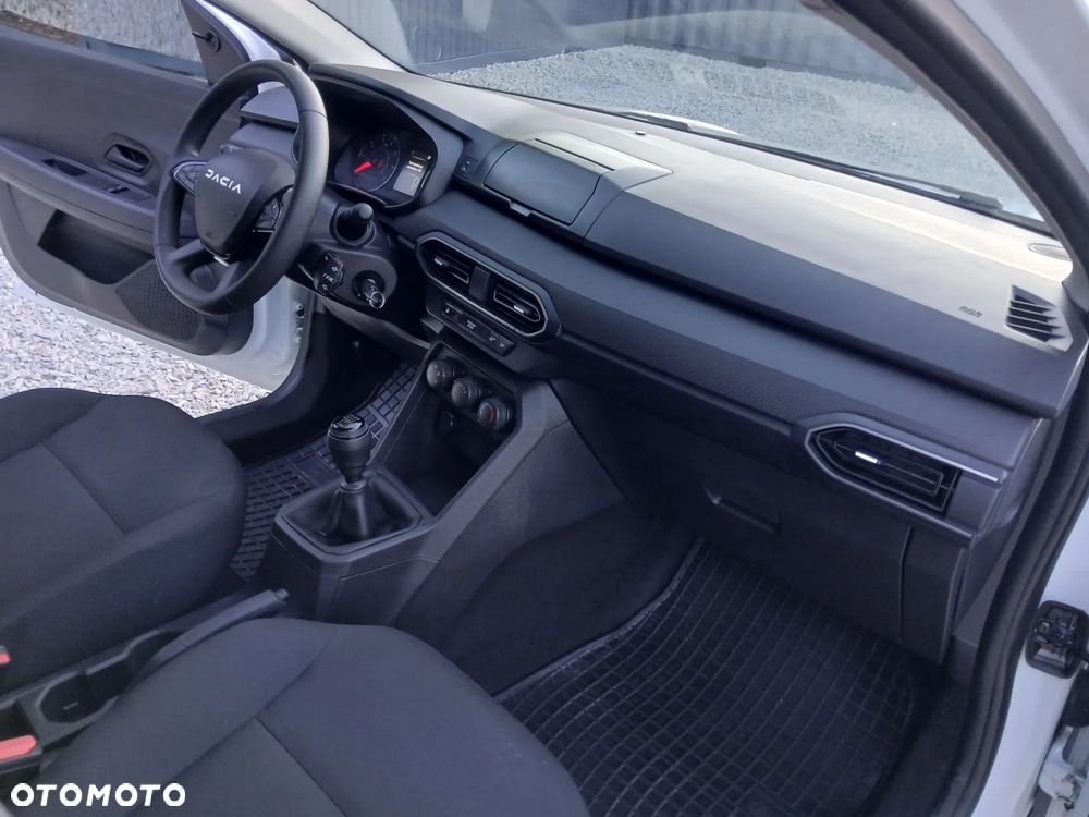 Dacia Jogger 1.0 TCe Essential 7os - 19