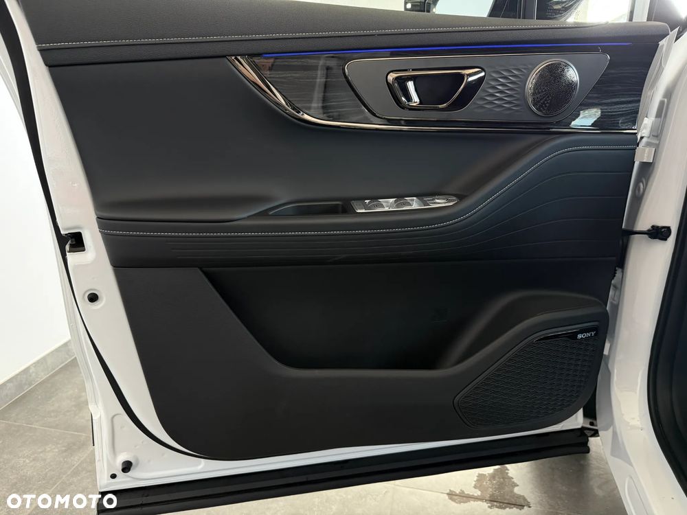 Omoda E5 - 14