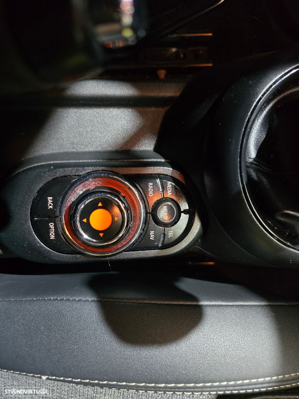 MINI 5 Portas Cooper D - 19