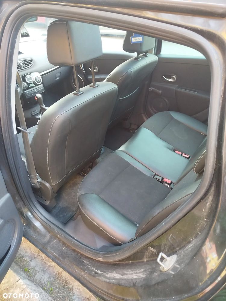 Renault Clio 1.2 16V TCE Night&Day - 9