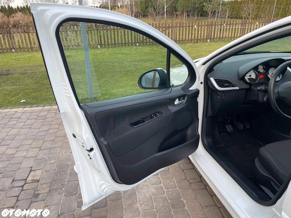 Peugeot 207 95 VTi Premium - 30