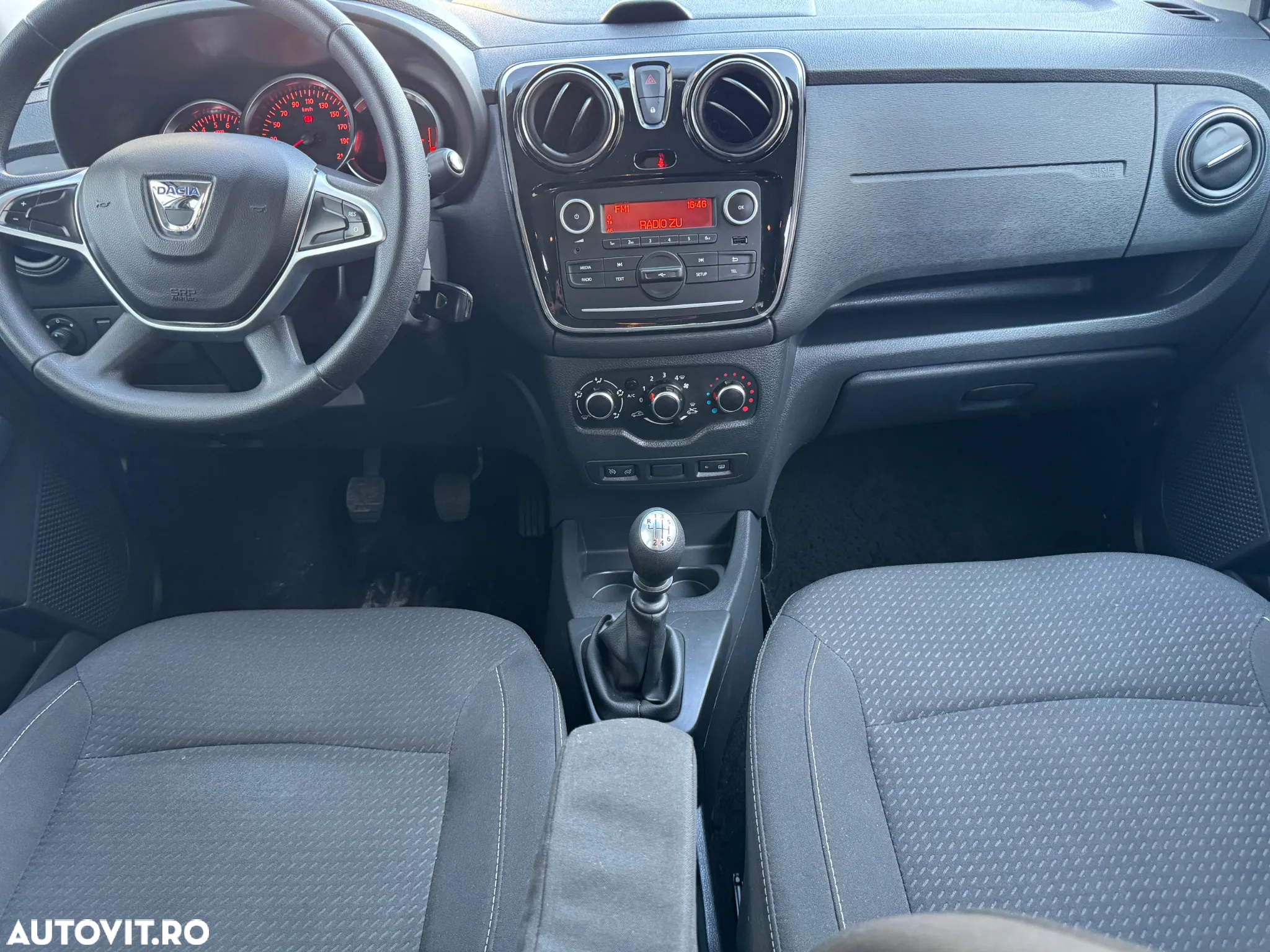 Dacia Lodgy 1.5 Blue dCi Laureate - 17