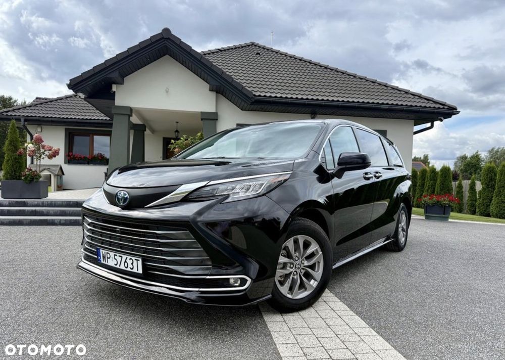 Toyota Sienna - 8
