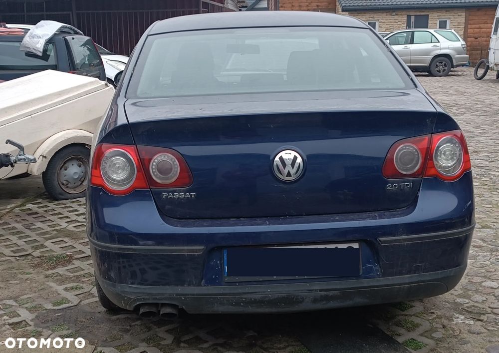 VW Passat B6 2,0 TDI BKP BKD Wszystkie części Silnik Zawieszenie Maska Drzwi Koła Fotele - 14
