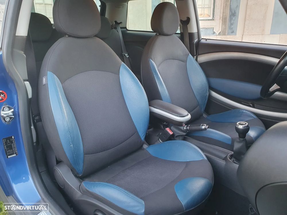 MINI 3 Portas Cooper D - 22