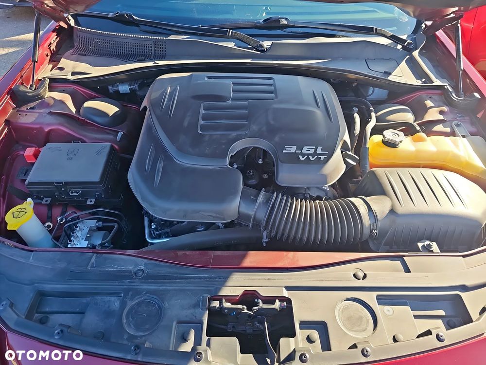 Chrysler 300s - 13