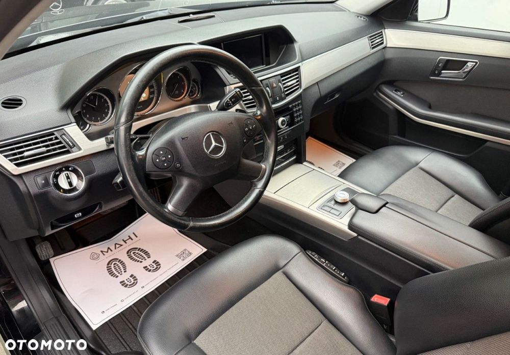 Mercedes-Benz Klasa E - 23