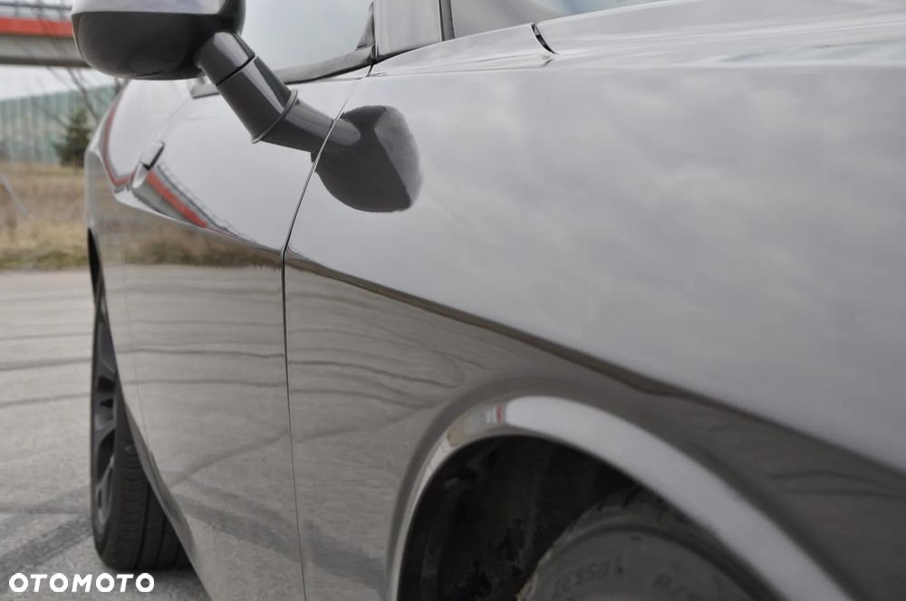 Dodge Challenger - 13