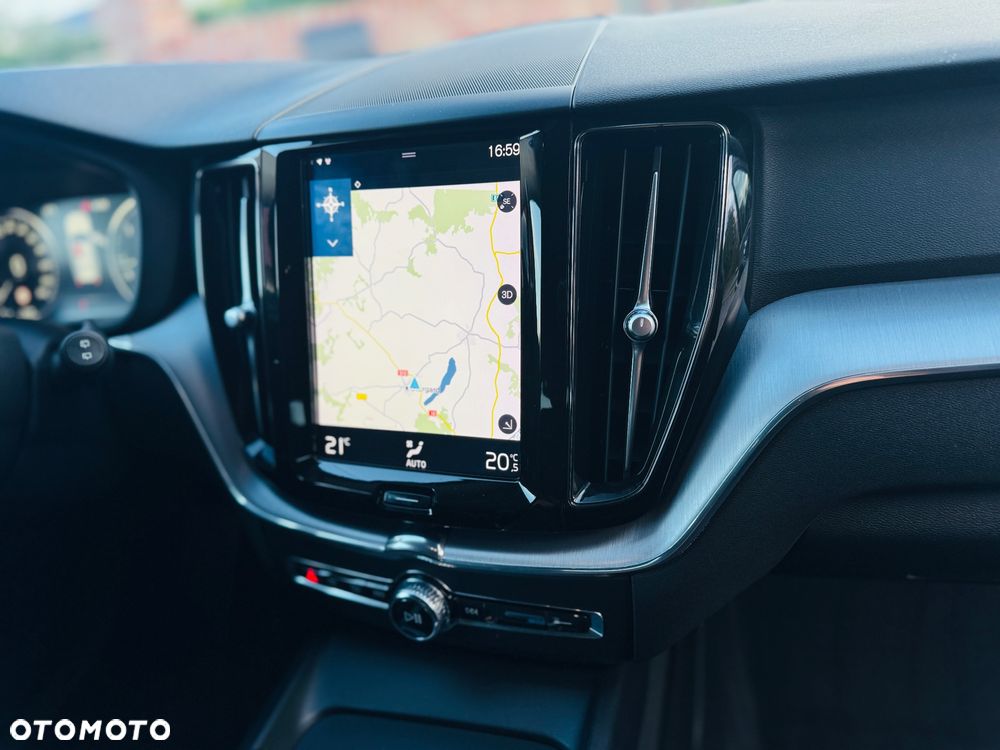 Volvo XC 60 B4 D AWD Geartronic Momentum Pro - 14