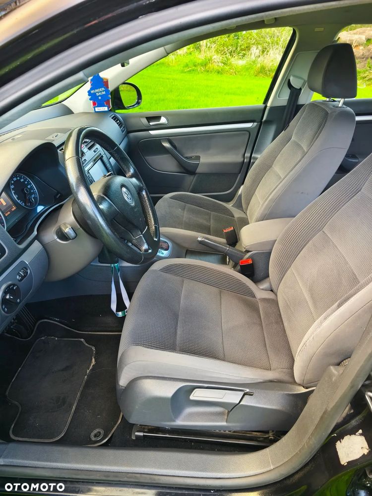 Volkswagen Golf 1.9 TDI Comfortline DSG - 10
