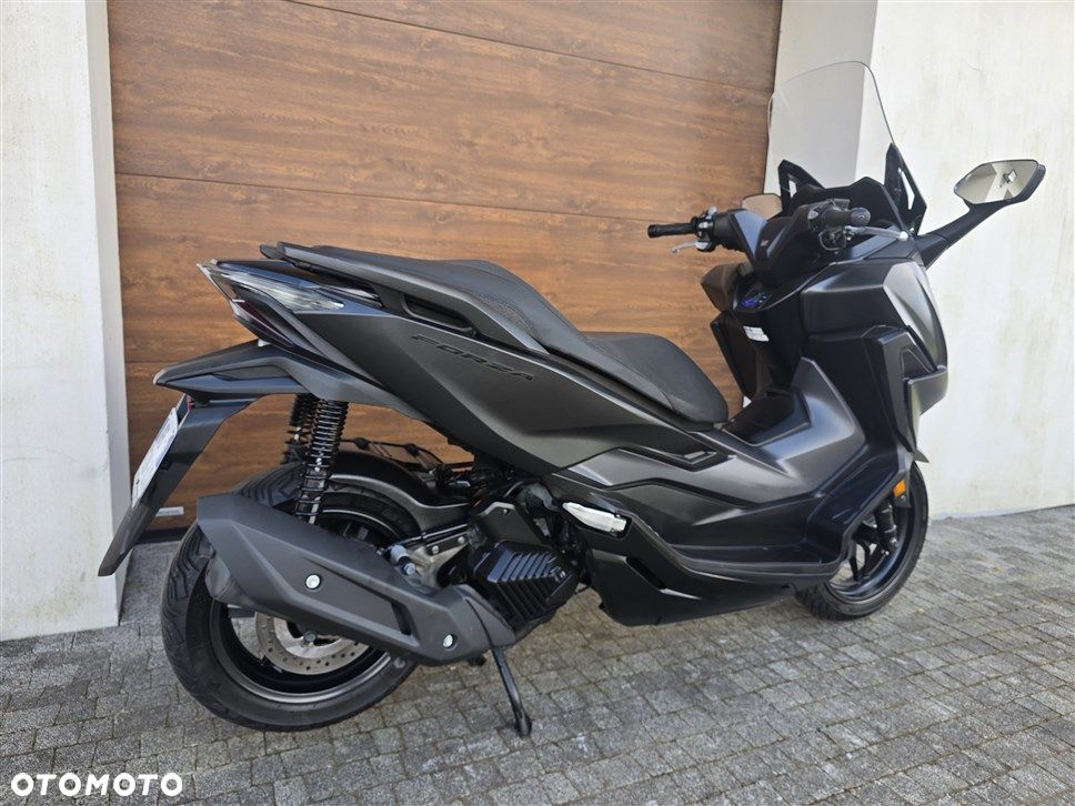 Honda NSS - 15
