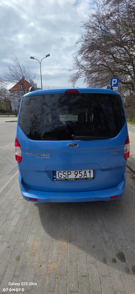 Ford Tourneo Courier 1.0 EcoBoost Ambiente - 12