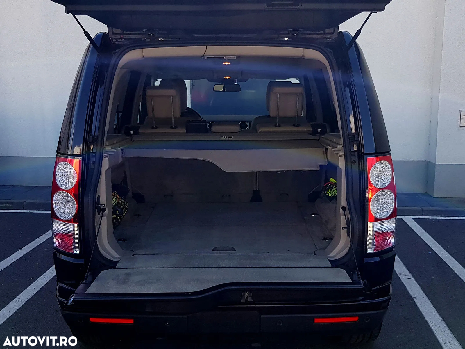 Land Rover Discovery - 9