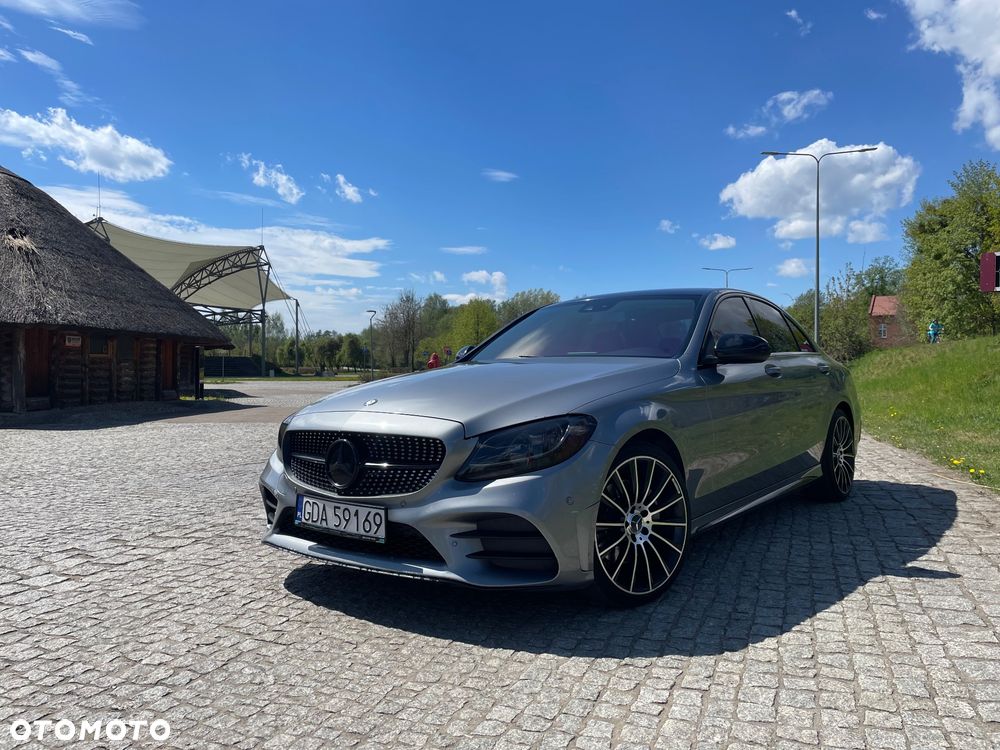 Mercedes-Benz Klasa C 300 7G-TRONIC AMG Line - 2