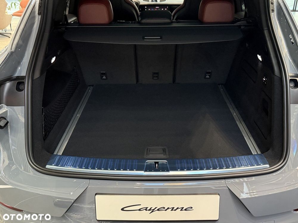 Porsche Cayenne - 36