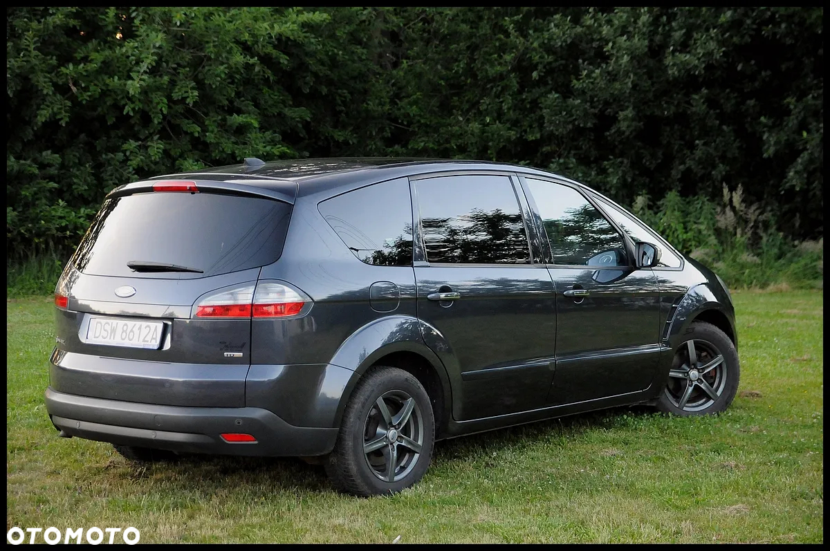 Ford S-Max 2.0 TDCi DPF Titanium - 17