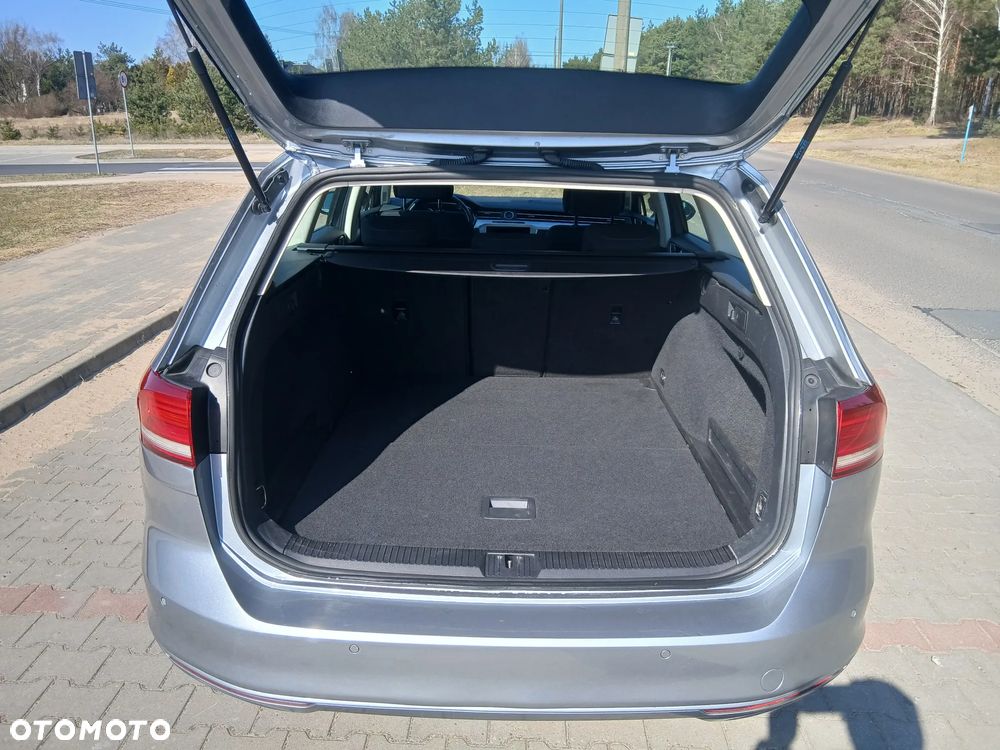 Volkswagen Passat 2.0 TDI SCR DSG Trendline - 7