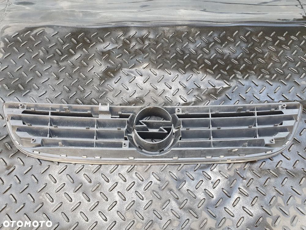 OPEL ZAFIRA A GRILL PRZEDNIA ATRAPA PRZÓD 90580685 - 2