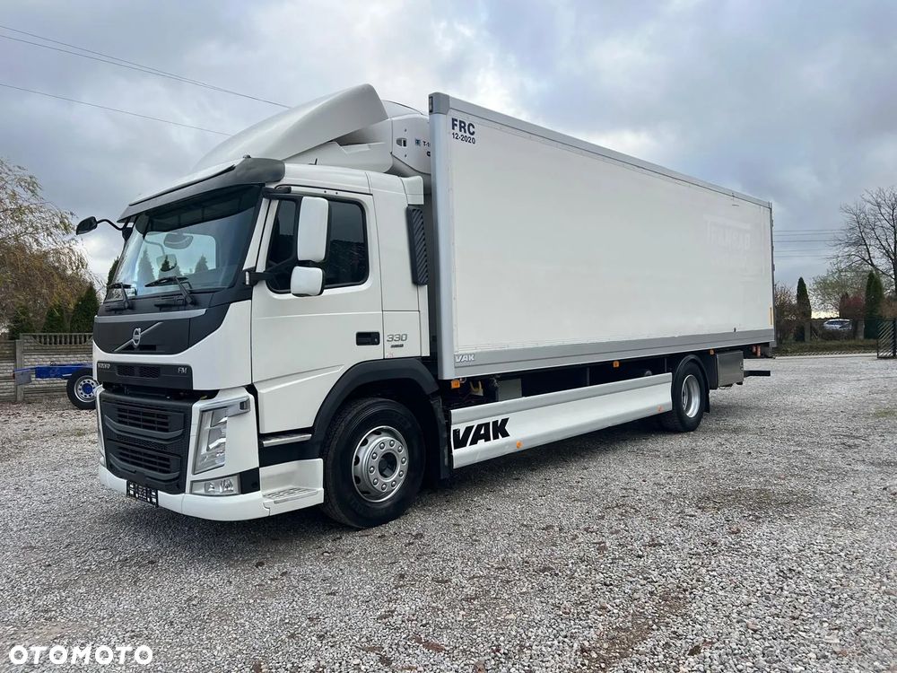 Volvo FM 330 / Chłodnia / Winda / Euro 6 /