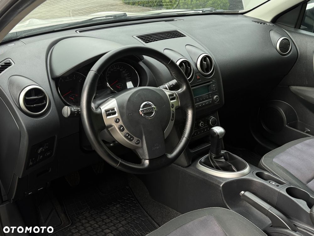 Nissan Qashqai - 10