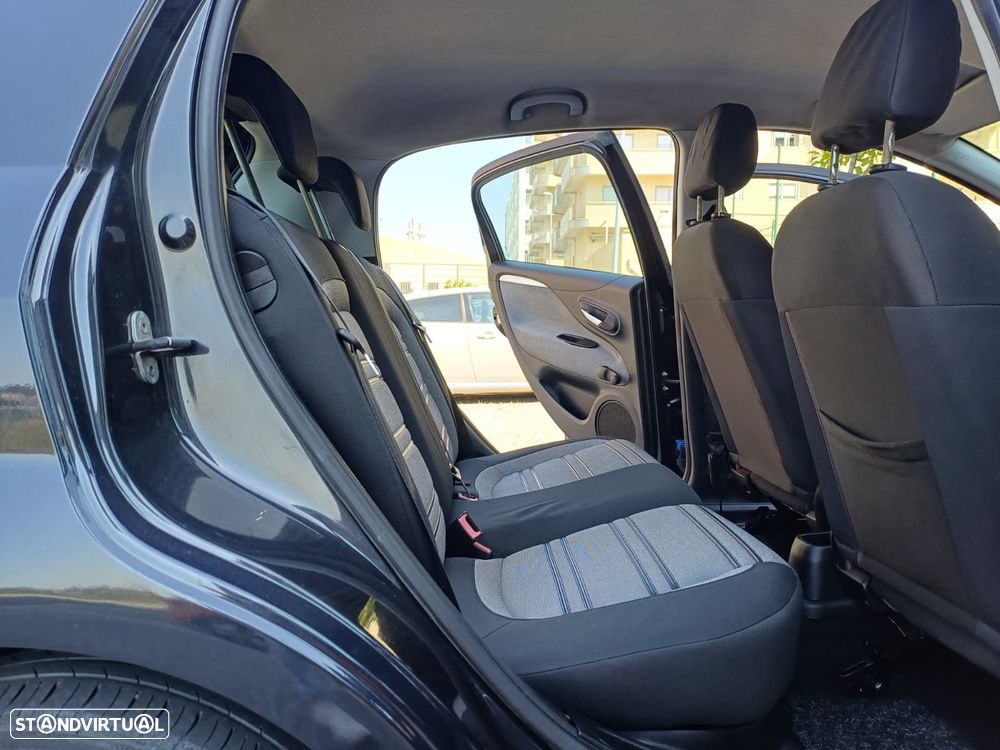 Fiat Punto Evo 1.4 Dynamic Style - 35