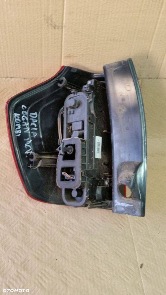 LAMPA TYLNA PRAWA DACIA LOGAN MCV II KOMBI - 4