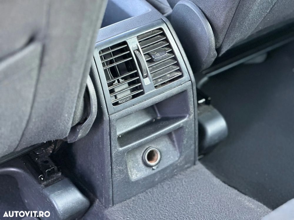 Opel Zafira 1.9 CDTI Essentia - 19