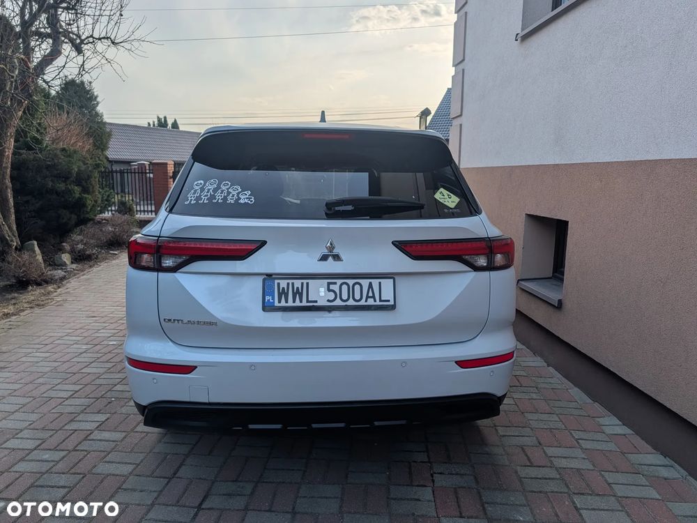 Mitsubishi Outlander - 6