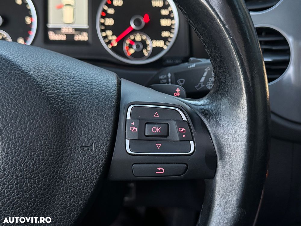 Volkswagen Tiguan 2.0 TDI DPF 4Motion BlueMotion Technology DSG Sport & Style - 23