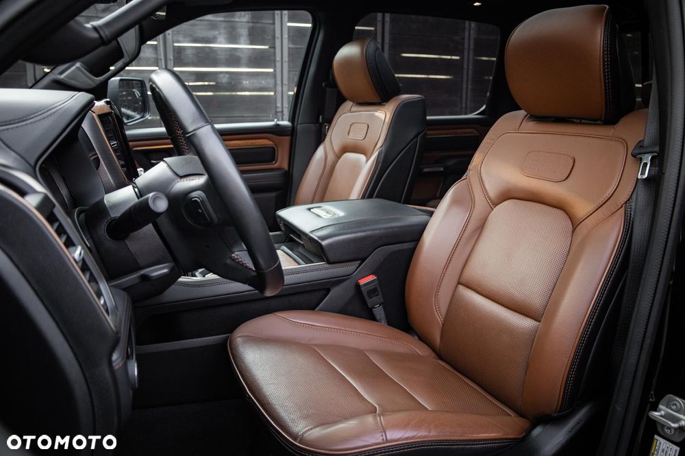 RAM 1500 5.7 Crew Cab Longhorn - 19