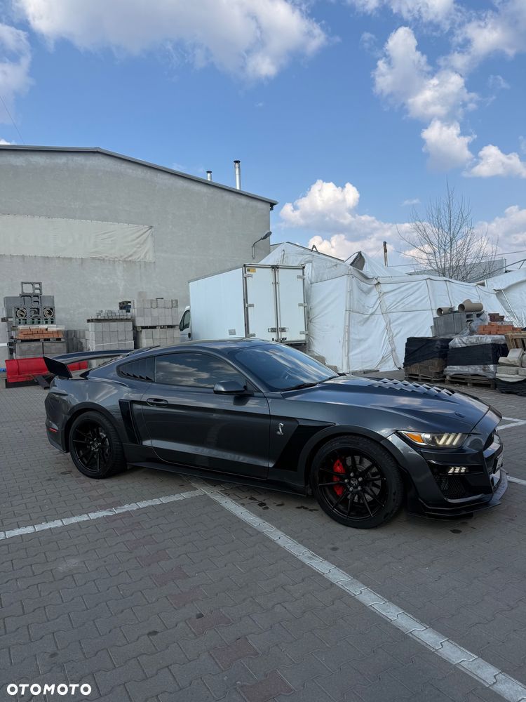 Ford Mustang 5.0 V8 GT - 25
